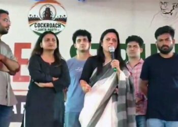 Mahua Moitra Jantar Mantar: सोनम वांगचुक के समर्थन में जंतर-मंतर पहुंचीं महुआ मोइत्रा, बोलीं- 'बच्चों के खून से नहीं बनाया जा सकता केक'