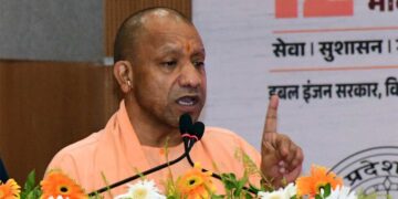 CM Yogi News: राम मंदिर विवाद पर योगी का बड़ा बयान, बोले- 'अयोध्या की आड़ में देश की आस्था और अस्मिता पर हो रहा प्रहार'
