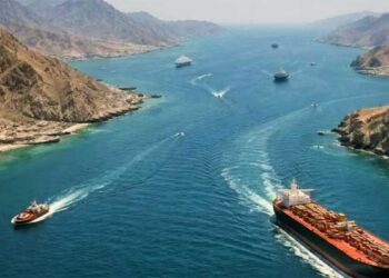 Iran ने Hormuz में रोके 3 Oil Tankers! Donald Trump के फैसले के बाद बढ़ा तनाव, दुनिया की बढ़ी चिंता