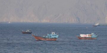 US-Iran Tension: टूटा सीजफायर, अब Hormuz Strait पर टिकी दुनिया की नजर, जानिए क्यों भारत के लिए अगले 40 दिन होंगे बेहद अहम