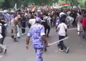 Parliament March से पहले बवाल! Jantar Mantar पर लाठीचार्ज, CJP ने पुलिस कार्रवाई पर दिया पहला रिएक्शन