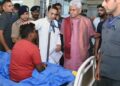 Amarnath Yatra Bus Accident: घायलों से मिले LG मनोज सिन्हा, अस्पताल को दिए बेहतर इलाज और सहायता के निर्देश