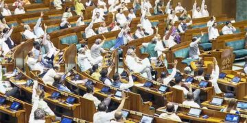 Anti Paper Leak Bill Passed: लोकसभा में हंगामे के बीच ध्वनि मत से मिली मंजूरी, विपक्ष और सरकार में तीखी बहस