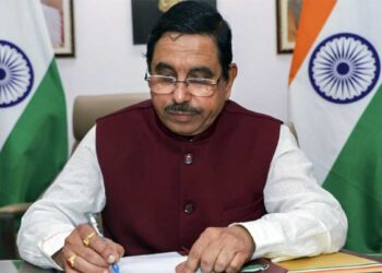 Education Ministry Update: धर्मेंद्र प्रधान का इस्तीफा मंजूर, अब प्रह्लाद जोशी संभालेंगे शिक्षा मंत्रालय की जिम्मेदारी