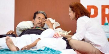 Delhi Police Action: 20 दिन की Hunger Strike के बाद सोनम वांगचुक अस्पताल में भर्ती, जंतर-मंतर से तड़के हटाया गया