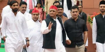 UP में Gen-Z Movement 2.0 की आहट? जौहर यूनिवर्सिटी पर सियासी घमासान, विपक्ष ने खोला मोर्चा