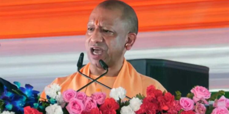 Mainpuri Rally: CM योगी का सपा पर तीखा हमला, बोले- 'पहले मैनपुरी का नाम सुनकर घबराते थे लोग, अब बदली पहचान'