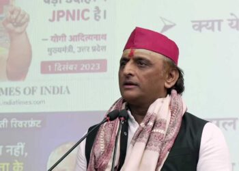 JPNIC पर अखिलेश यादव का BJP पर बड़ा हमला, बोले- “बीजेपी के लोगों का बस चले तो पूरी बीजेपी ही बेच दें”