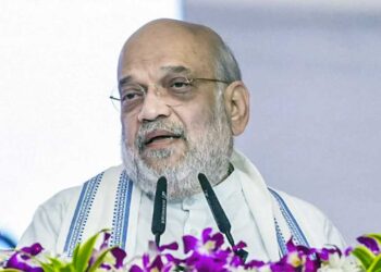 अमित शाह का विपक्ष को बड़ा Offer, बोले- ‘हर सवाल का दूंगा जवाब’, राहुल गांधी ने भी किया पलटवार