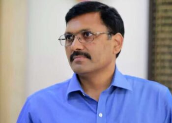 IAS Anjaneya Kumar Singh Extension: आंजनेय कुमार सिंह का एक्सटेंशन खत्म, UP में रहेंगे या लौटेंगे सिक्किम? दिल्ली के फैसले पर सबकी नजर