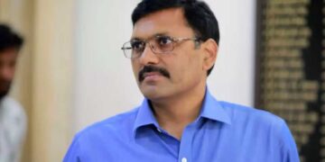 IAS Anjaneya Kumar Singh Extension: आंजनेय कुमार सिंह का एक्सटेंशन खत्म, UP में रहेंगे या लौटेंगे सिक्किम? दिल्ली के फैसले पर सबकी नजर