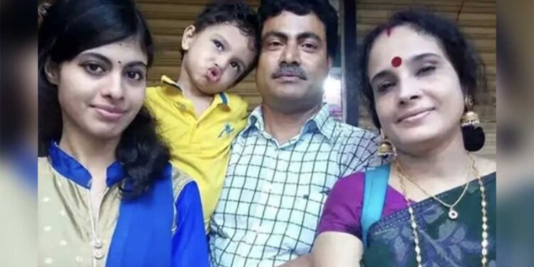 Bangladesh में Hindu Family के 4 लोगों की संदिग्ध मौत, बंद घर में मिले शव; हत्या की आशंका से मचा हड़कंप