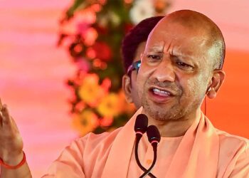 Raksha Bandhan पर CM योगी का बड़ा संदेश, बोले- बेटियों के सपनों को पंख दे रही Double Engine सरकार