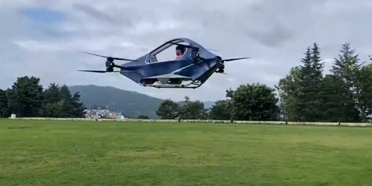 Uttarakhand Flying Car: अल्मोड़ा के रवि टम्टा ने उड़ाई ‘फ्लाइंग कार’, CM धामी भी हुए कायल, वीडियो ने मचाई हलचल