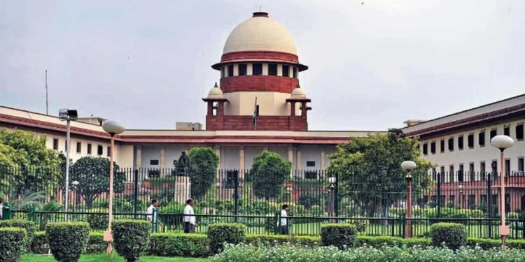 Consumer Commission पर Supreme Court सख्त, कहा- रिटायर्ड जजों का 'आरामगाह' नहीं, वर्षों से लंबित मामलों पर जताई नाराजगी