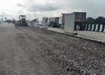 Lucknow-Kanpur Expressway फिर धंसा, बारिश ने खोली निर्माण की पोल; 10 जगहों पर सड़क में आई दरार