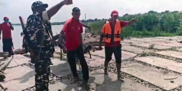 नेपाल में बाढ़ की तबाही का खौफनाक असर! गंडक नदी में बहकर भारत पहुंचे 3 शव, SSB ने किया Rescue
