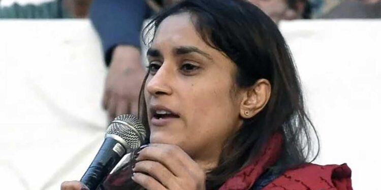 Brij Bhushan Verdict: अदालत के फैसले के बाद विनेश फोगाट का बड़ा आरोप, बोलीं- 'लड़कियों को डराकर वापस कराए नाम'