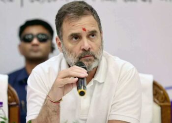 Rahul Gandhi on RSS: 'मैं RSS की भी रक्षा करूंगा', राहुल गांधी के बयान से छिड़ी नई राजनीतिक बहस