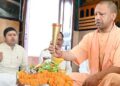 सावन शिवरात्रि पर CM योगी का खास अनुष्ठान, मानसरोवर मंदिर में किया रुद्राभिषेक; मांगा प्रदेशवासियों का कल्याण