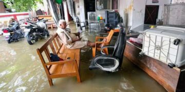 Prayagraj Rain से मचा हाहाकार! जलभराव पर केशव मौर्य नाराज, नगर निगम की व्यवस्था पर उठे सवाल