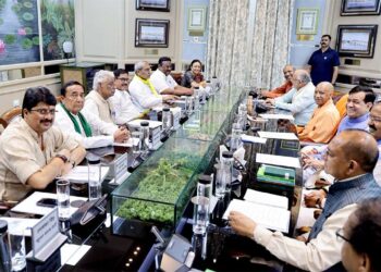 UP Monsoon Session 2026: विधानसभा सत्र से पहले CM योगी की सर्वदलीय बैठक, विपक्ष से की स्वस्थ चर्चा और सहयोग की अपील