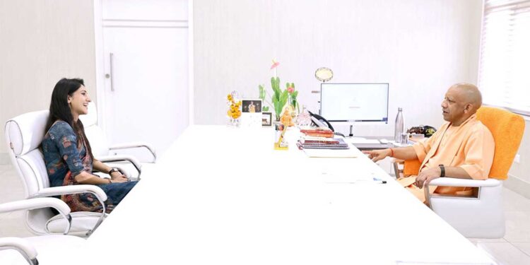 Aditi Singh News: कांग्रेस में वापसी की चर्चा के बीच CM योगी से मिलीं अदिति सिंह, सामने आई तस्वीर