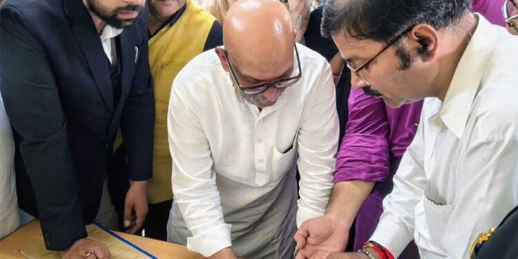 CM योगी के बयान पर भड़के अजय राय, कोर्ट में दाखिल किया मानहानि का मुकदमा; जानें क्या है पूरा मामला
