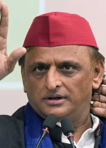 Ayodhya में SP का बड़ा संगठनात्मक बदलाव, Akhilesh Yadav ने PDA फॉर्मूले के तहत दी अहम जिम्मेदारियां