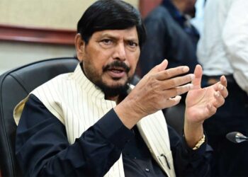Jaipur News: चुनाव आयोग पर उठे सवालों के बीच रामदास आठवले का बड़ा बयान, राहुल गांधी पर भी साधा निशाना