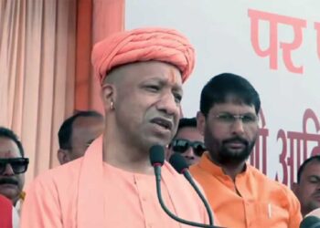 Janmashtami 2026: मथुरा में CM योगी का बड़ा ऐलान, ‘काशी-अयोध्या जैसा भव्य परिसर’ बनाने की बात