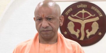 SIR विवाद पर CM Yogi का विपक्ष पर हमला, कांग्रेस से कहा- गैरजिम्मेदाराना हरकतों को कंट्रोल करे