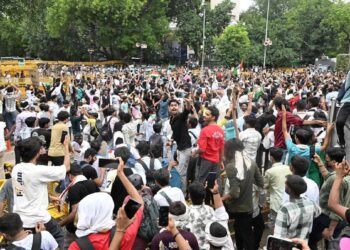 Jantar Mantar Protest: SC का बड़ा फैसला, छात्रों की सभी FIR रद्द; Article 142 का हुआ इस्तेमाल