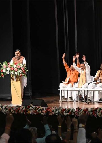 बंगाल दौरे पर BJP अध्यक्ष नितिन नबीन, सांसदों-विधायकों संग बैठक; संगठन और आगे की रणनीति पर मंथन