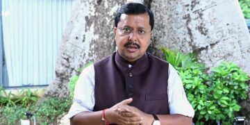 ‘नाराज फूफा’ वाले बयान पर घमासान, Nitin Nabin ने PM मोदी का किया बचाव; कांग्रेस ने घेरा