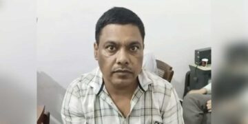 Moradabad में रिश्वतखोरी का बड़ा खुलासा! DDC के पेशकार को 50 हजार लेते ACB ने रंगे हाथ दबोचा