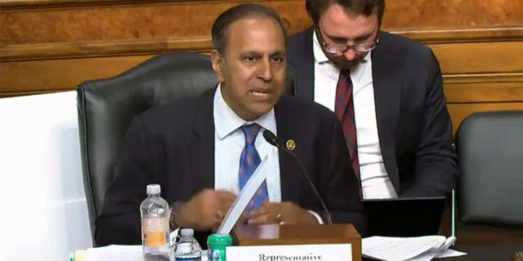 भारतीय मूल के सांसद का Russia Bill पर बड़ा फैसला, India पर 100% Tariff का रास्ता साफ?