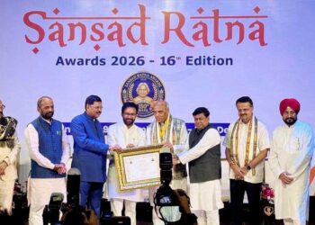 संसद रत्न मिलते ही जगदंबिका पाल ने साधा विपक्ष पर निशाना, राहुल गांधी-अखिलेश यादव को लेकर कह दी बड़ी बात