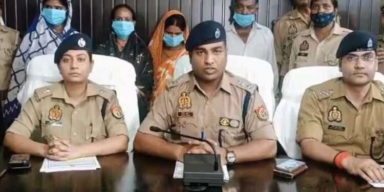 वाराणसी में महिलाओं का Chain Snatching Gang बेनकाब, 3 महिलाएं समेत 4 गिरफ्तार