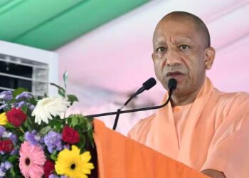 गोरखपुर में 40 करोड़ की 119 परियोजनाएं, CM योगी ने कानून-व्यवस्था और Jobs पर कही बड़ी बात