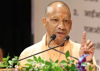 UP में Insurance को लेकर बड़ा जोर, बीमा एजेंट पॉलिसी की पूरी शर्तों की दें जानकारी