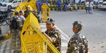 CJP Protest: दिल्ली में प्रदर्शन से पहले बड़ी कार्रवाई, अभिजीत दीपके से तुषार गांधी तक कई लोग हिरासत में