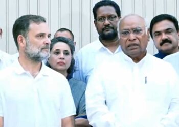 Rahul Gandhi: ‘लोकतंत्र की बहाली के लिए आखिर तक लड़ेंगे’, INDIA ब्लॉक की प्रेस कॉन्फ्रेंस में PM मोदी और अमित शाह पर साधा निशाना