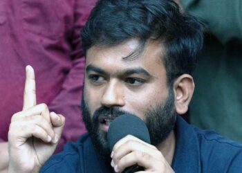 Abhijeet Deepke Bail: जेल से बाहर आते ही अभिजीत दीपके का बड़ा बयान, बोले- ‘न डरेंगे, न पीछे हटेंगे’