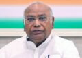 खरगे के Lunch में जुटेंगे INDIA गठबंधन के सांसद, CEC ज्ञानेश कुमार से मुलाकात के लिए साइन करेंगे पत्र; कल पुलिस ने रोका था रास्ता