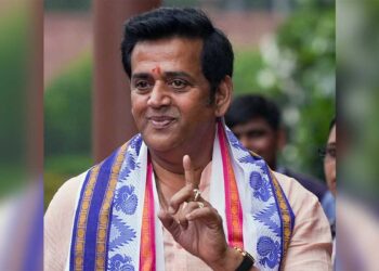 Ravi Kishan Viral Meme: आलोचकों पर भारी पड़े रवि किशन! बोले- ‘मुझ पर लोगों ने नींबू फेंका, मैंने उसका शर्बत बना दिया’