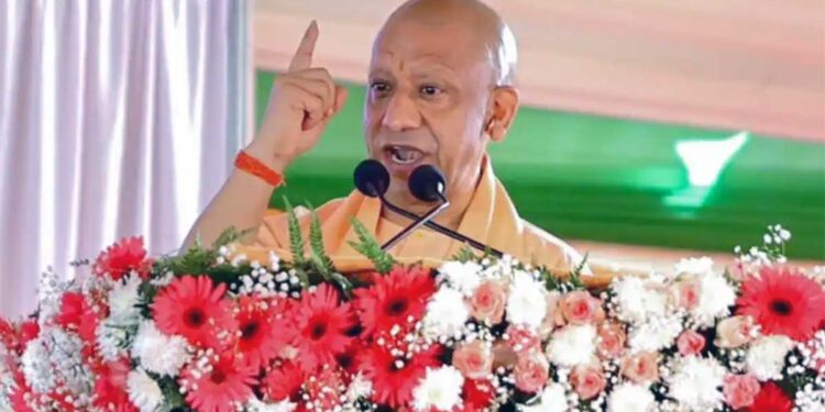 UP News: CM योगी की दंगाइयों को चेतावनी, बोले- अब दंगा किया तो बाप-दादाओं की संपत्ति भी जाएगी!